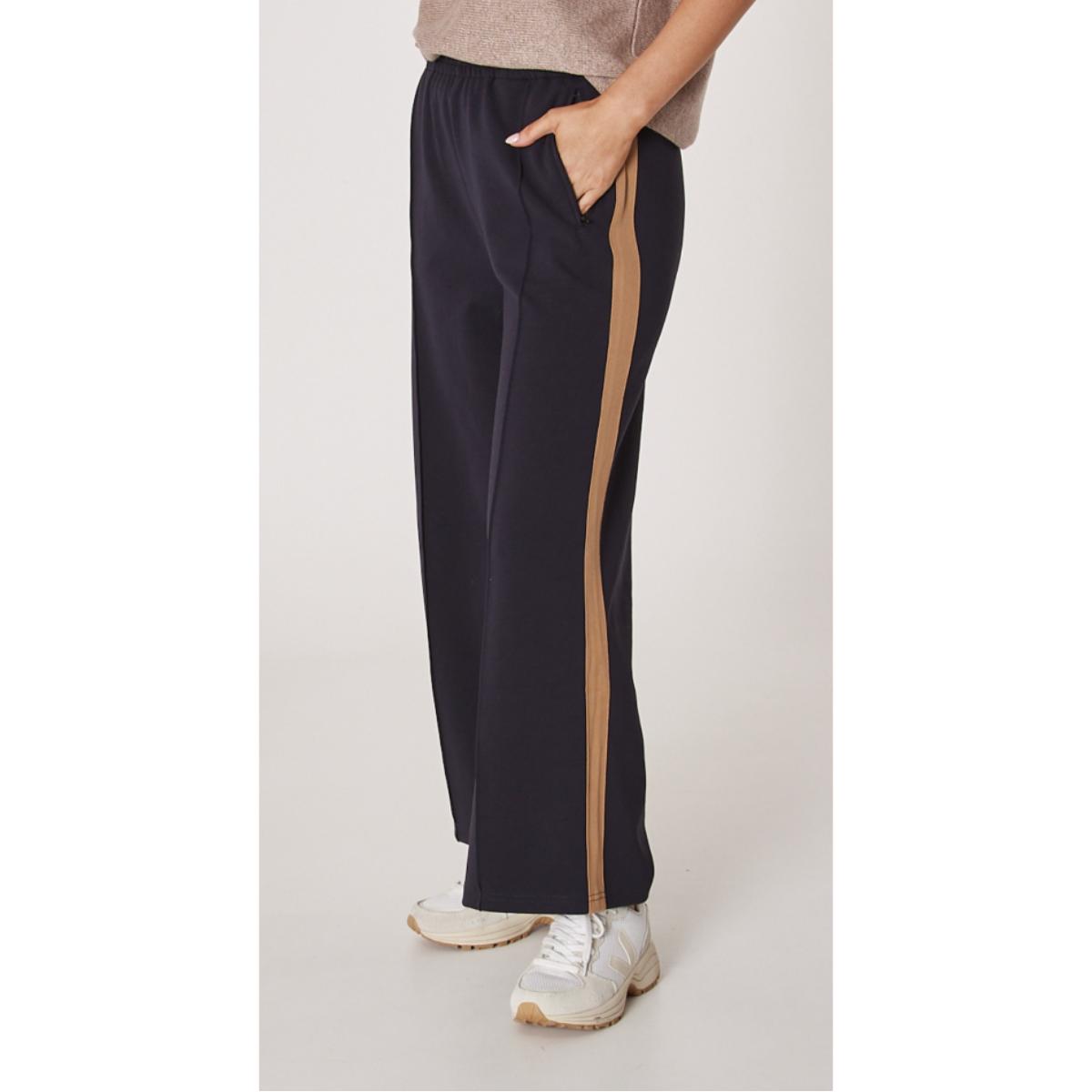 Feather & Noise Noah Cropped Pants