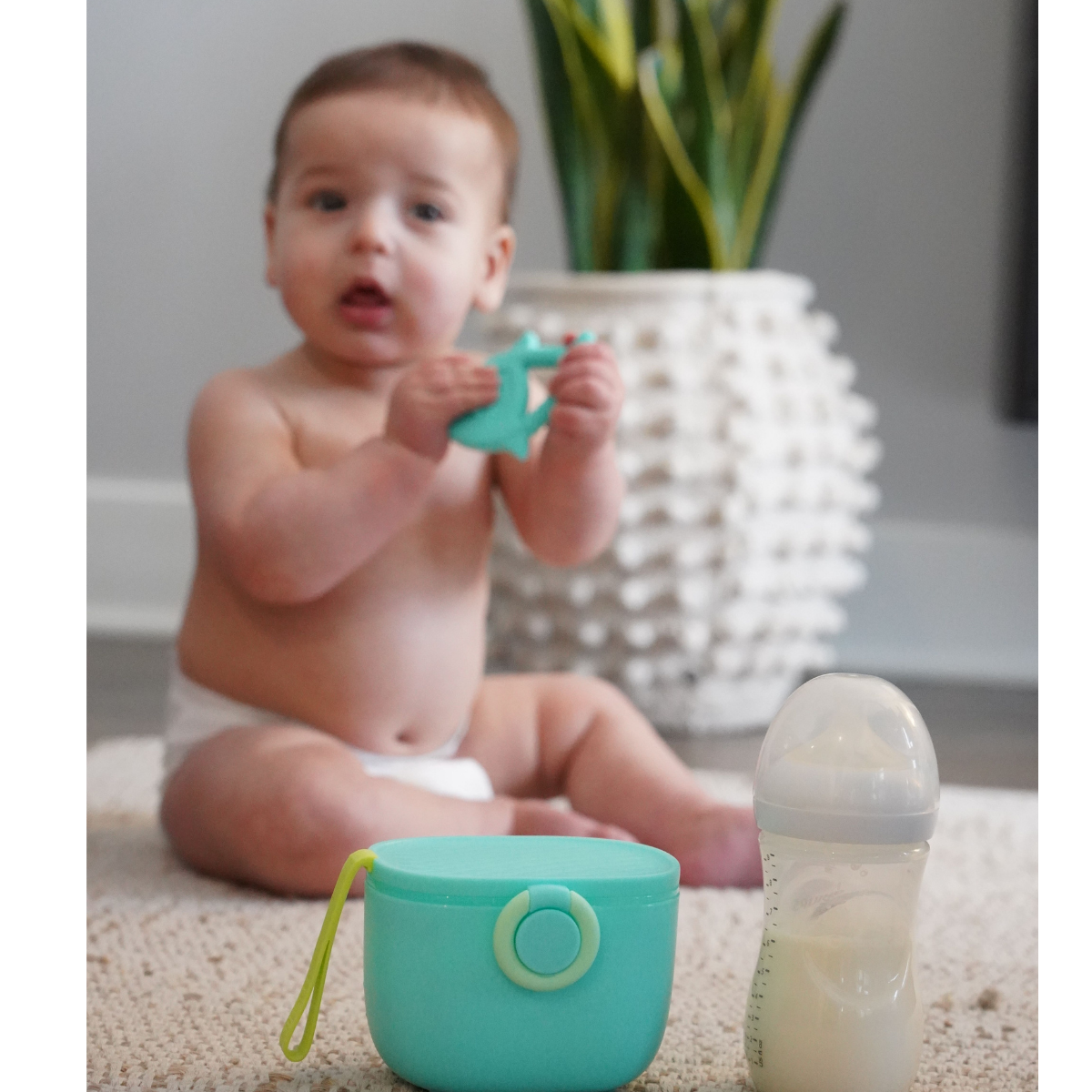Melii Formula Storage Container