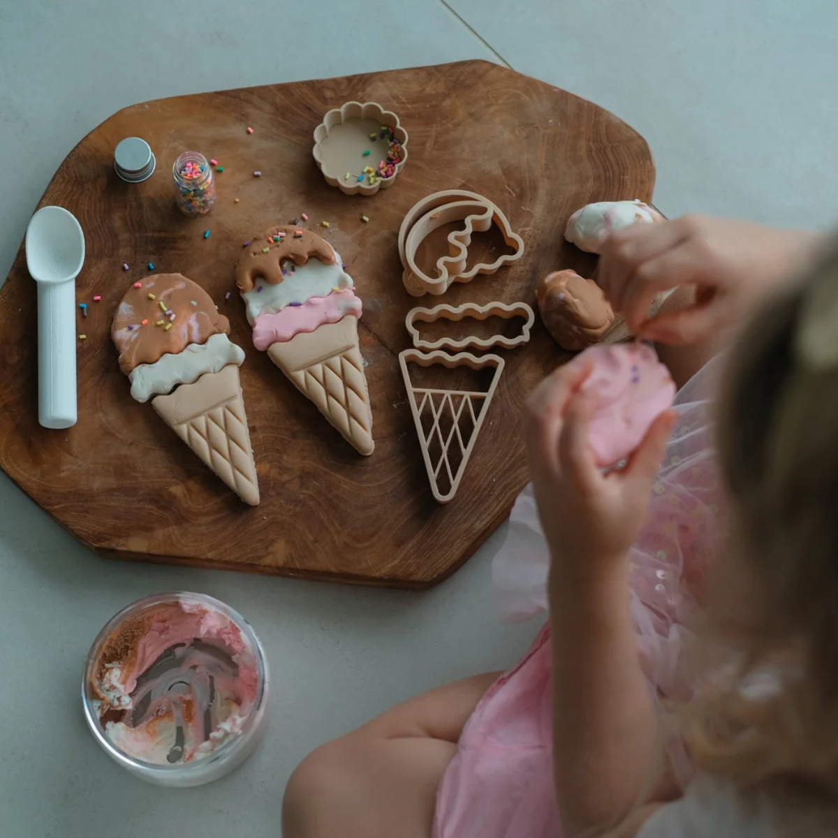 Kinfolk Pantry Ice Cream Cutter Set