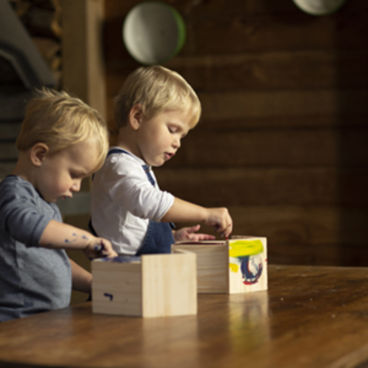 Esschert Design Kids DIY Nesting Box with Paints